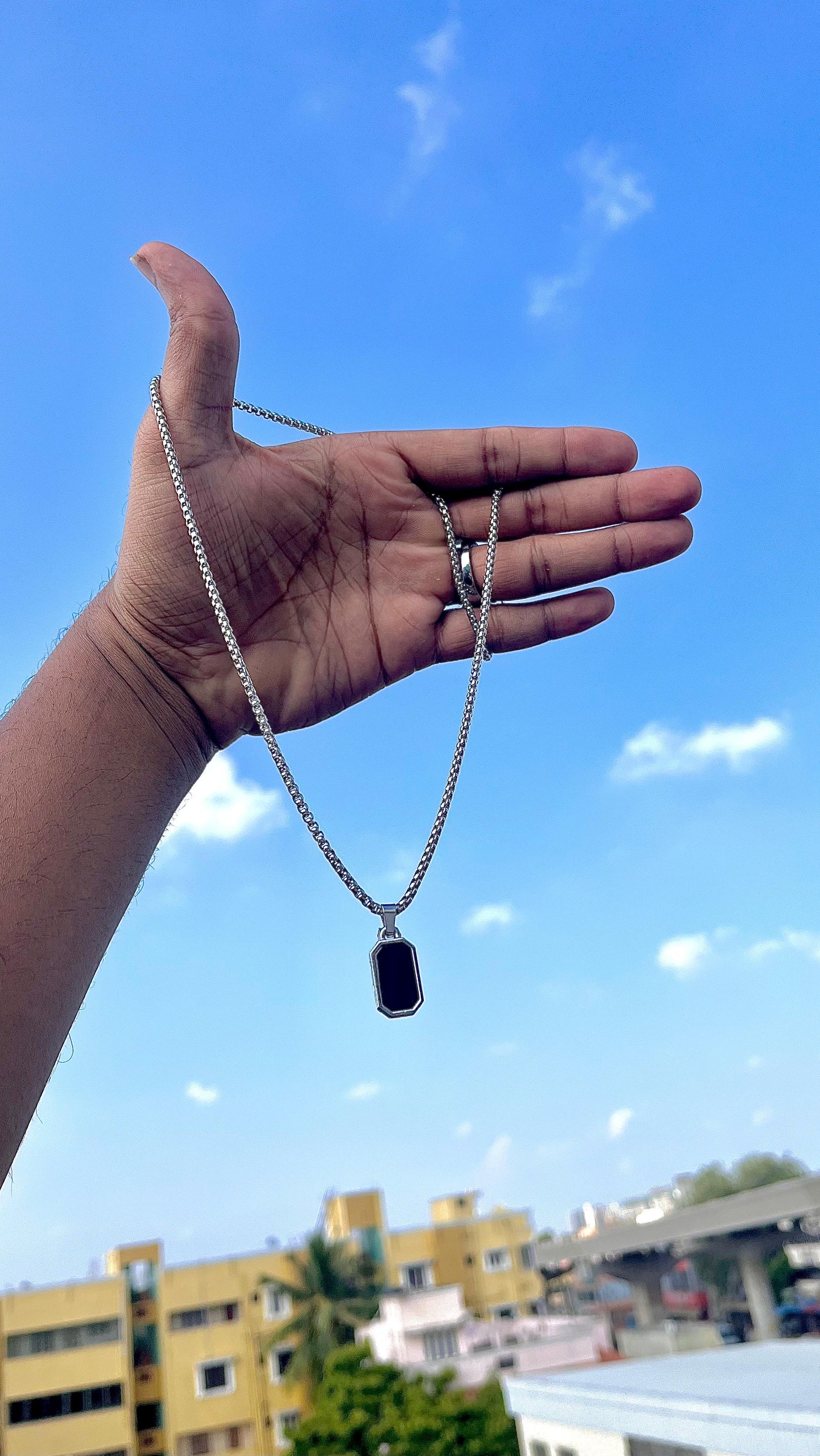 Black small dotted chain