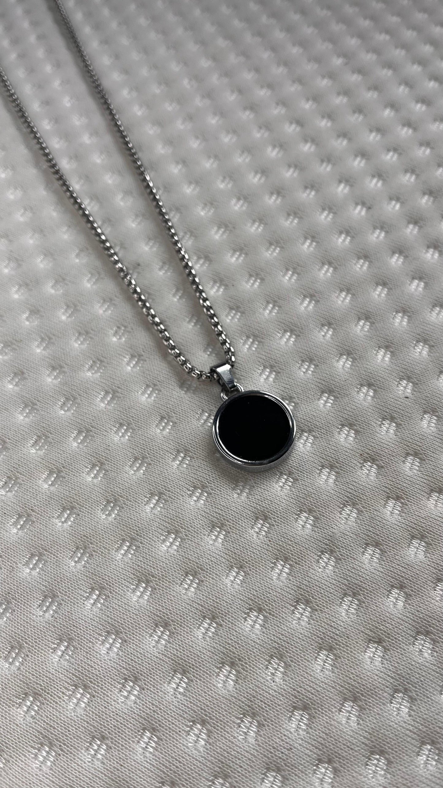 Round Dotted chain